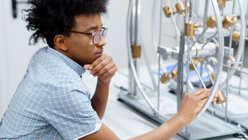 How Problem-Solving Frameworks From Science Improve Leadership